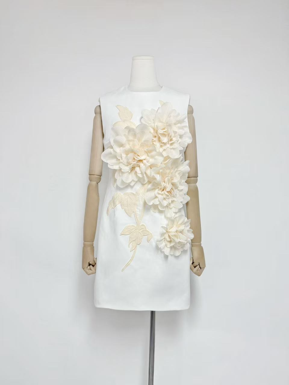 White Color Blocked 3D Petal Mini Dress