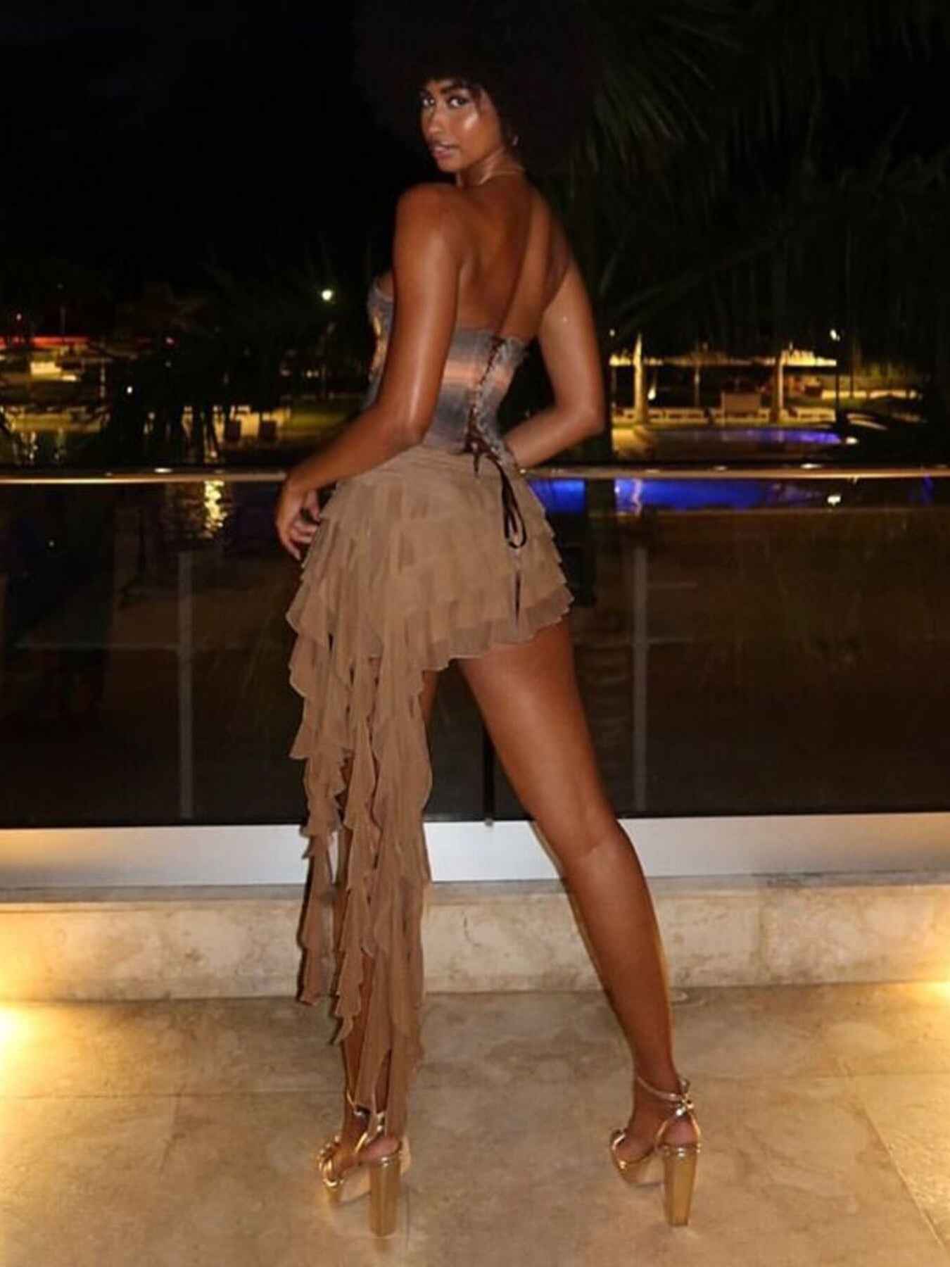 f8b5b72d5e98422fb70d313e7bce796f-Max