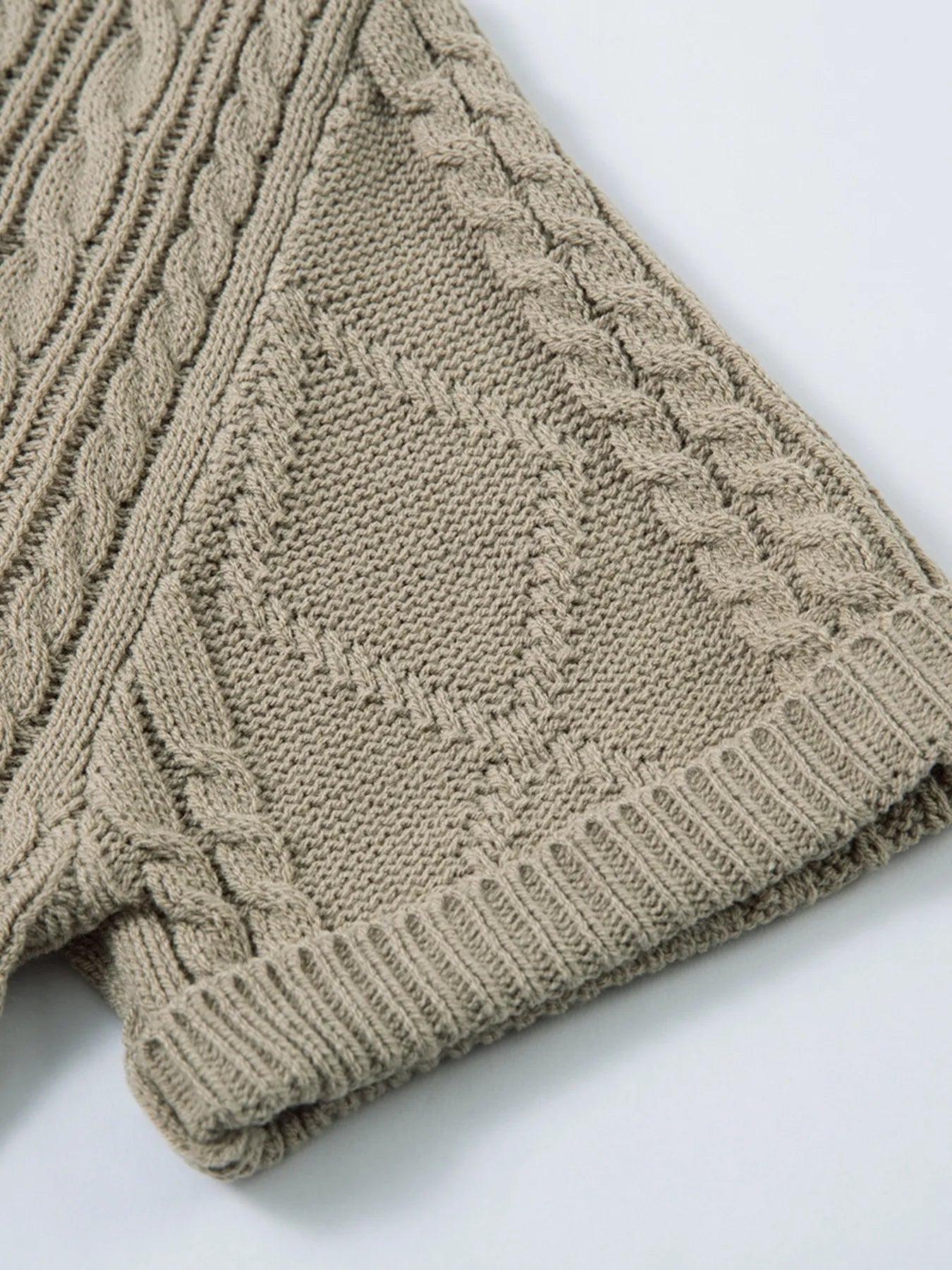 00c4ba94d1a9465ea0d1f68b934768a4-Max-Origin