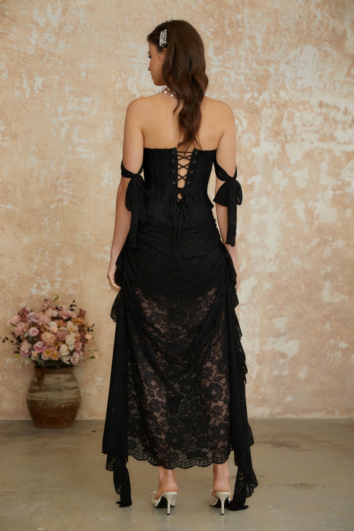 Black Pearl Floral Lace Top & Skirt Set