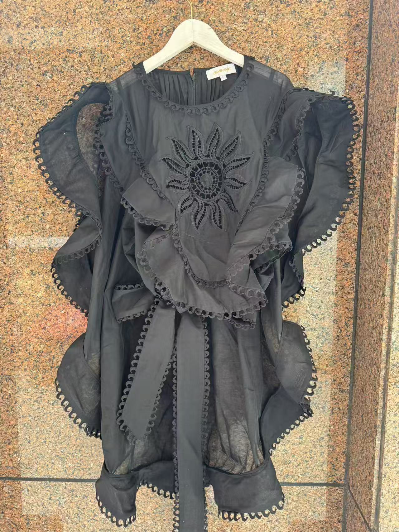 Sleeveless O Neck Embroidery Blouse Top