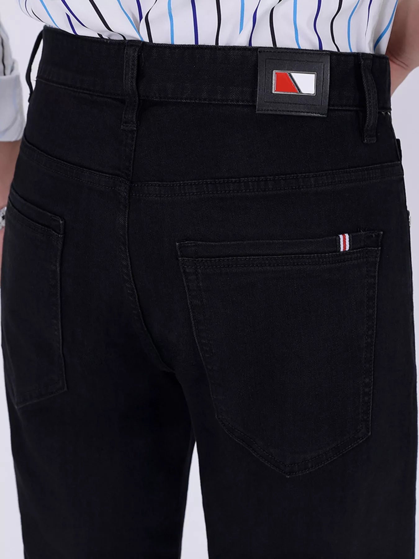 176628316c5646b9aebd2b83a394abf2-Max-Origin