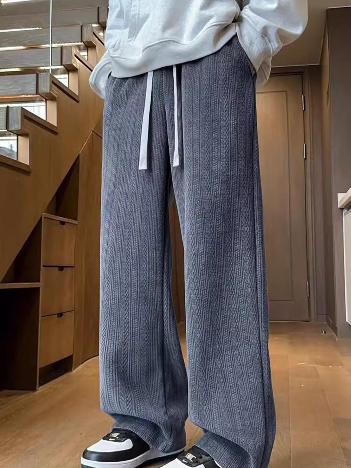 1e7ef2c169fc4d2c89b50712d855752b-Max