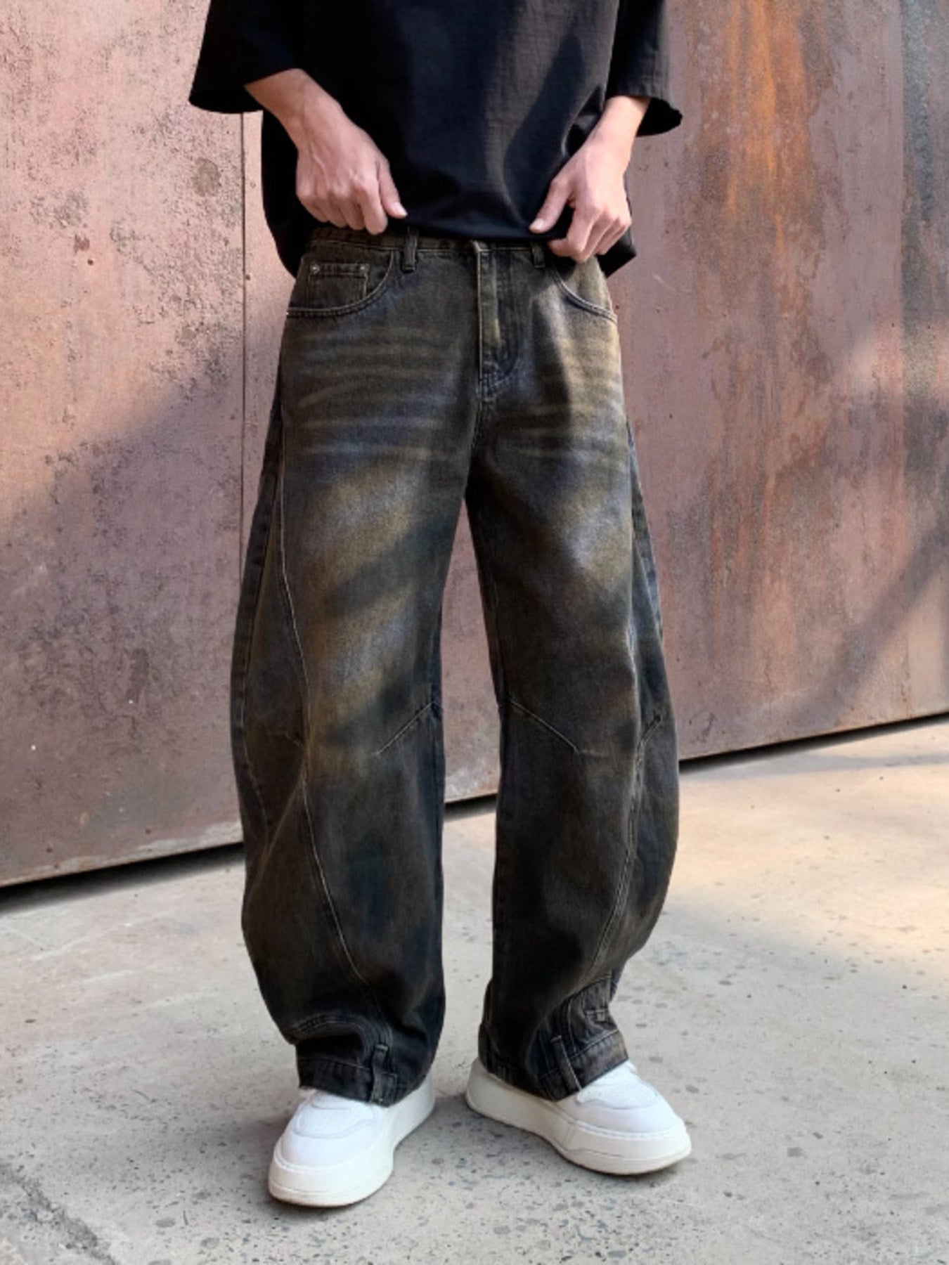 23780631ed0e44ba8cda94a15175dee4-Max