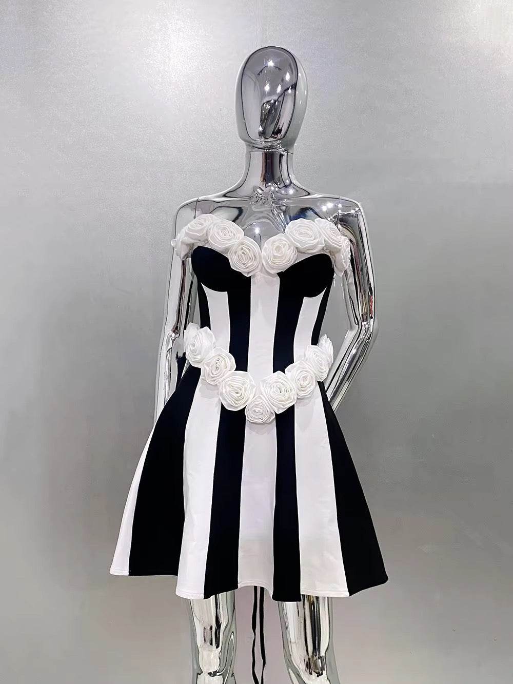 3D Flower Splicing Strapless Lace-Up Short Dress - REBECATHELABEL