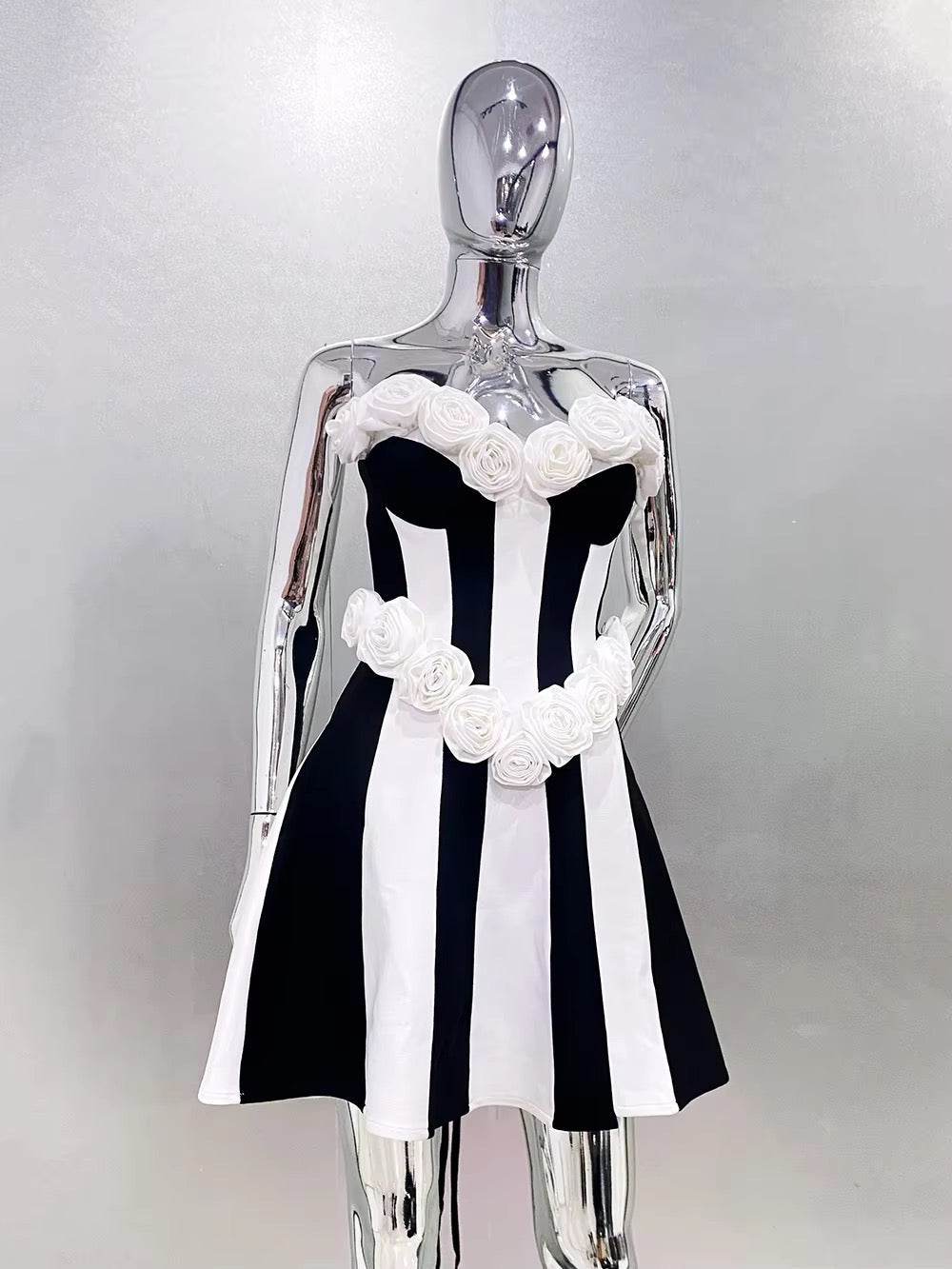 3D Flower Splicing Strapless Lace-Up Short Dress - REBECATHELABEL