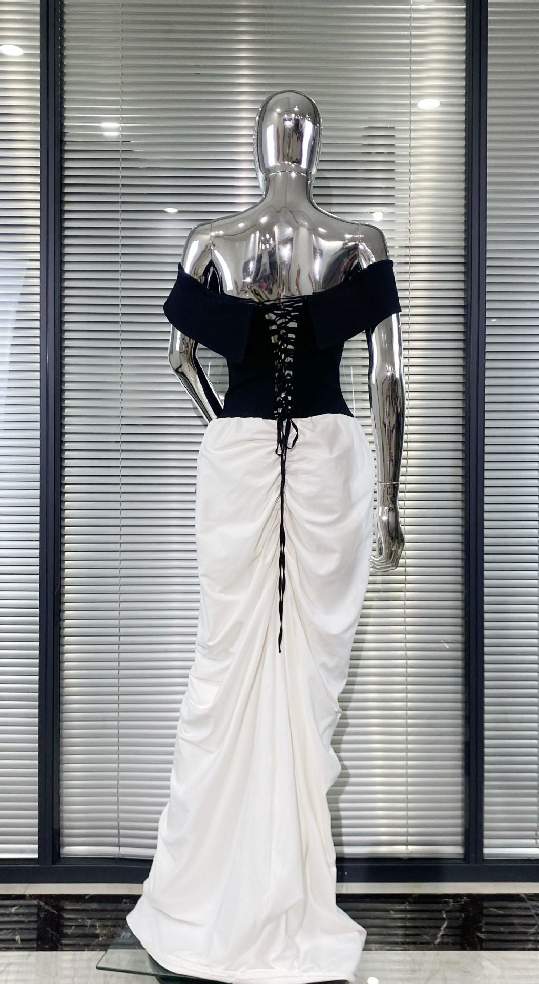 Off-Shoulder Bodycon Dress