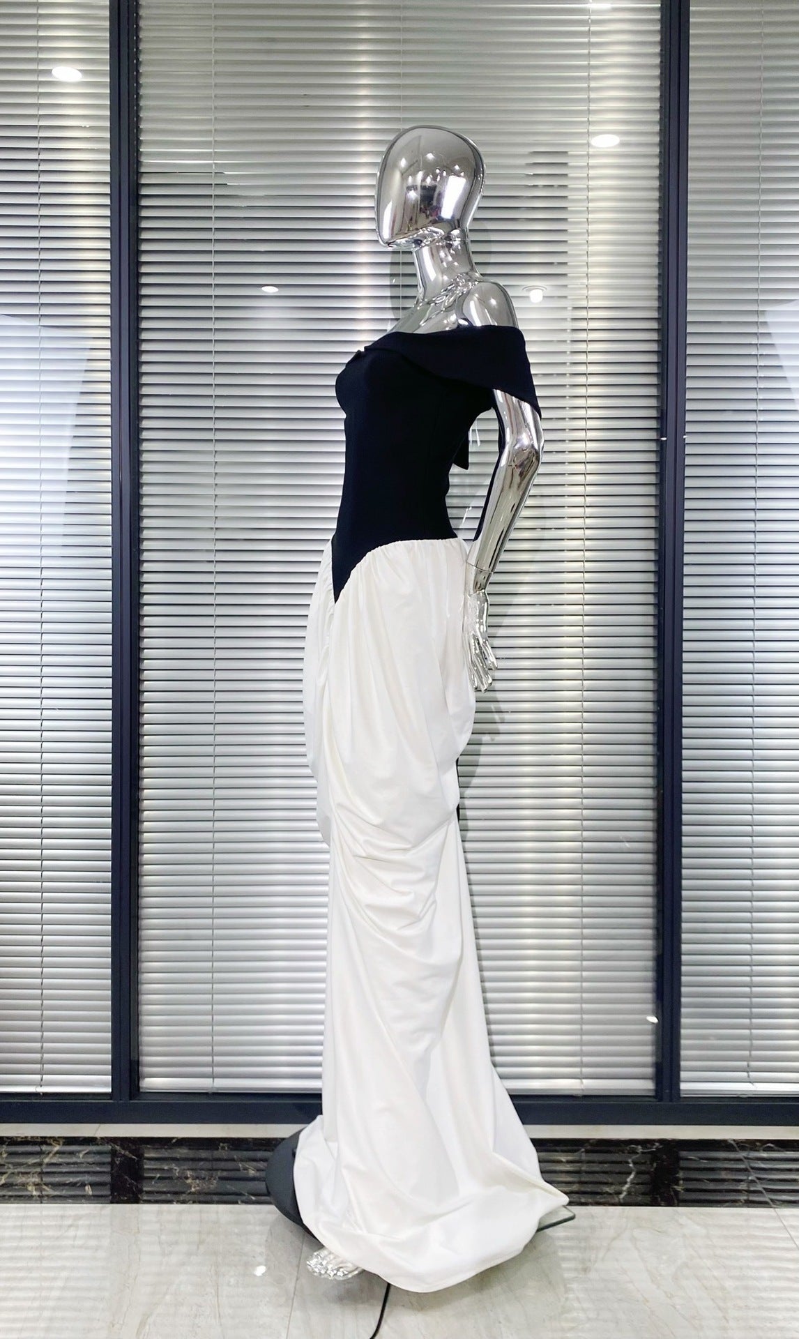 Off-Shoulder Bodycon Dress