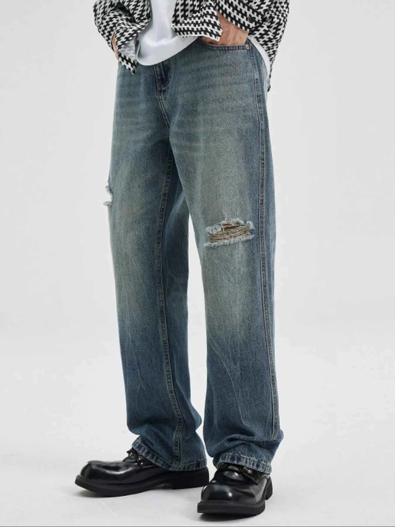 Men's Washed Ripped Bootcut Jeans