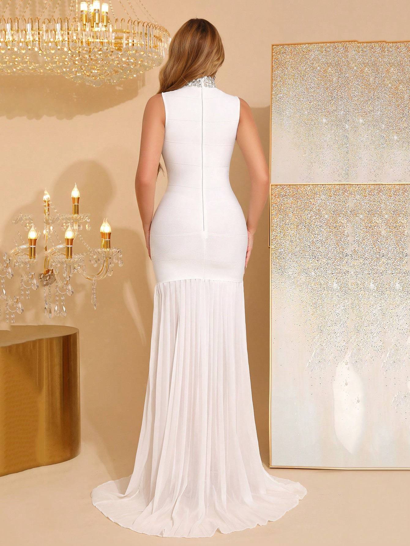 Diamonds Stand Collar Sleeveless Pleated dress