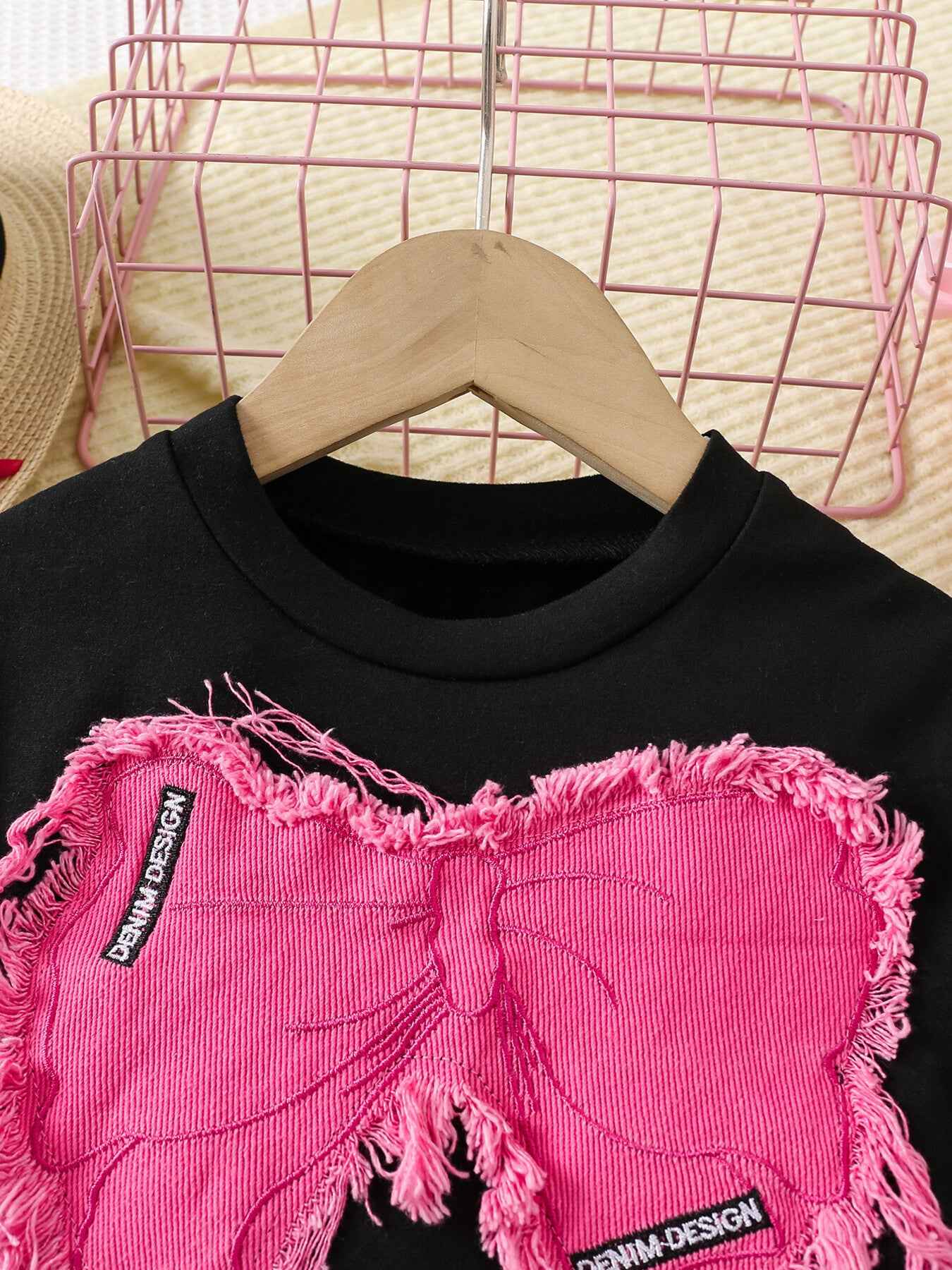 73417f52bc1d4741a6a738fd5493665b-Max