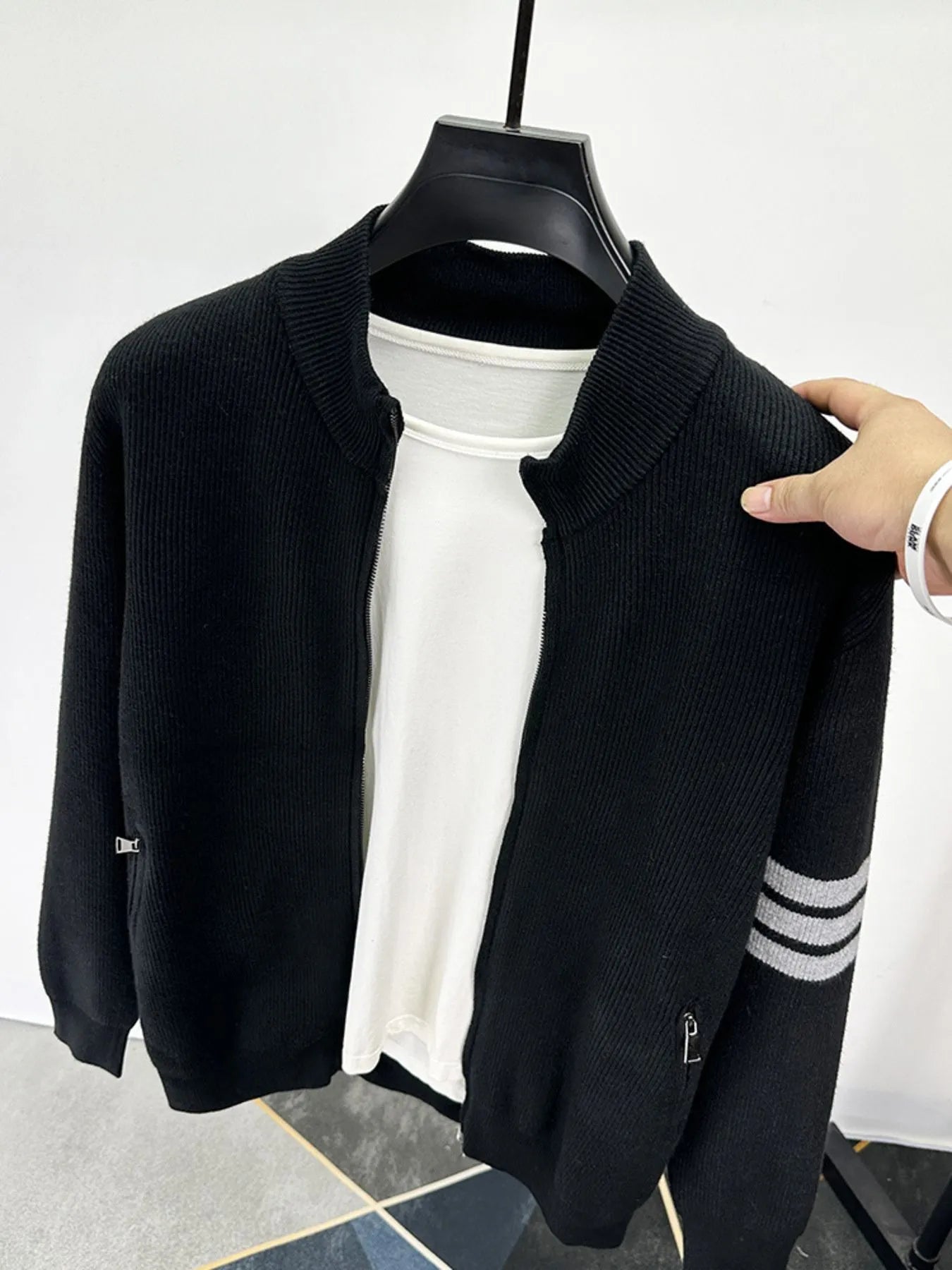 807199d6-f163-475a-b20f-93ab8961d239-Max-Origin