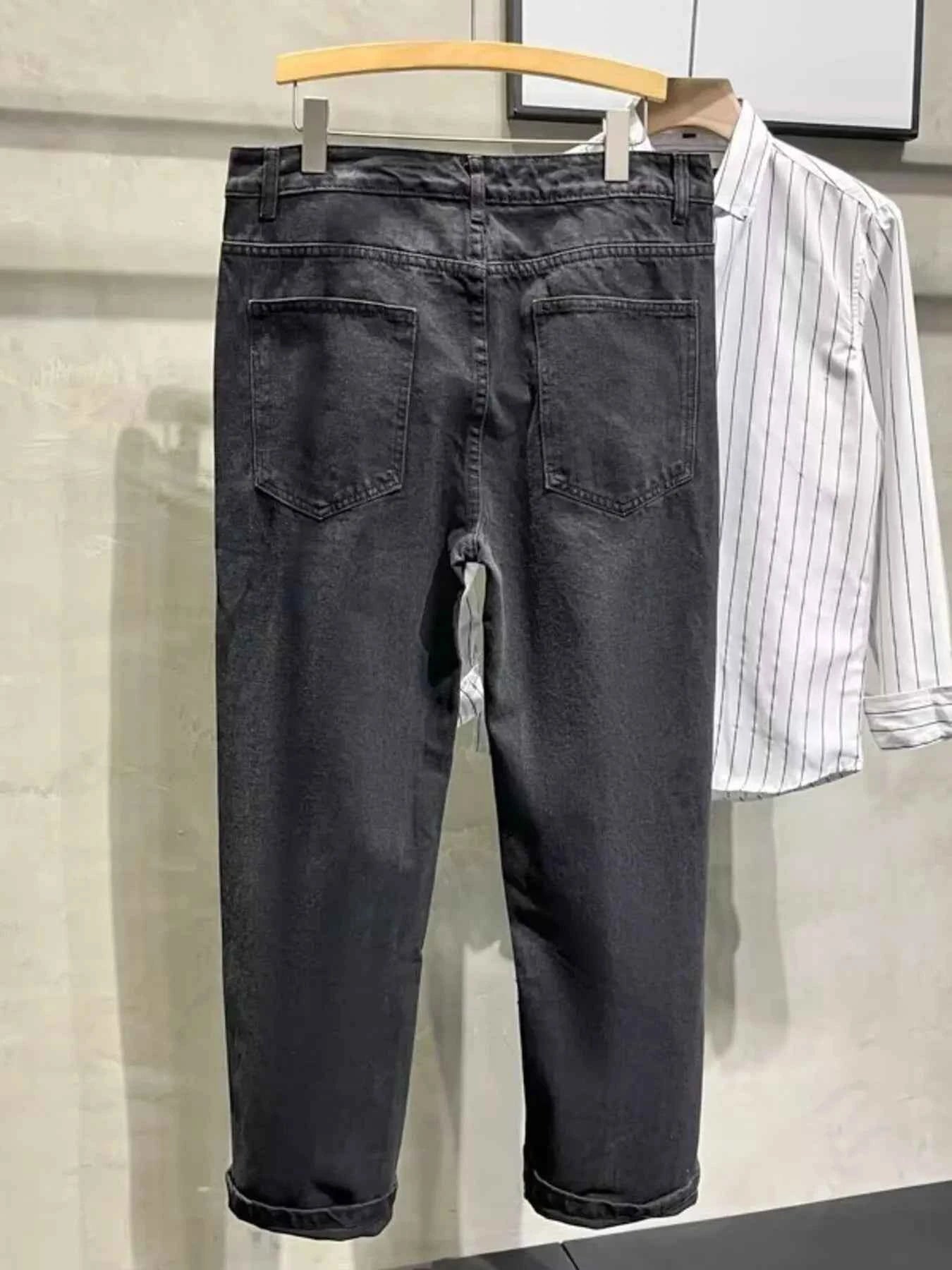 Men's Plus Size Distressed Slim Fit Jeans