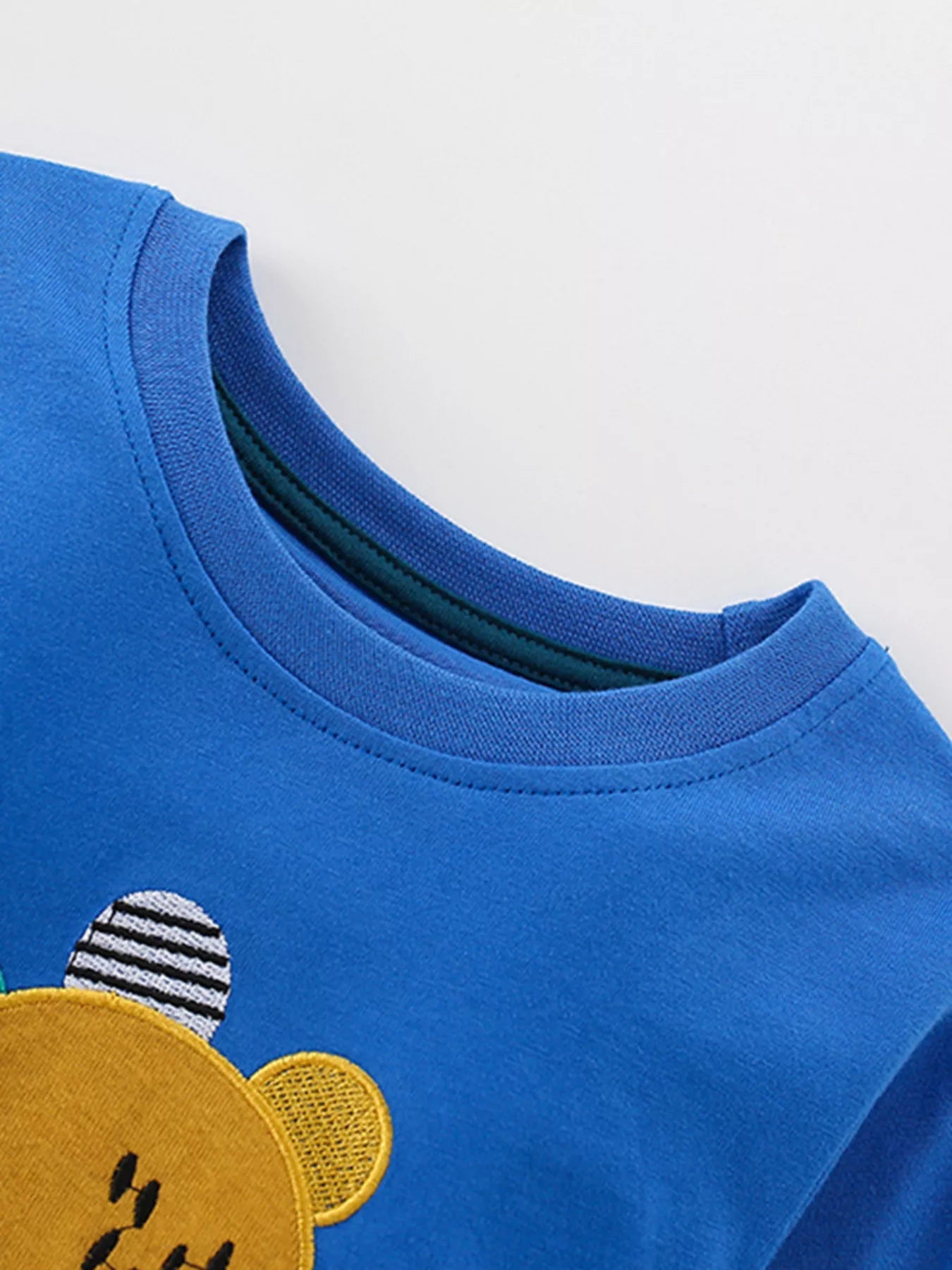 8b7eff3386ea45e1b7838312de813bff-Max-Origin