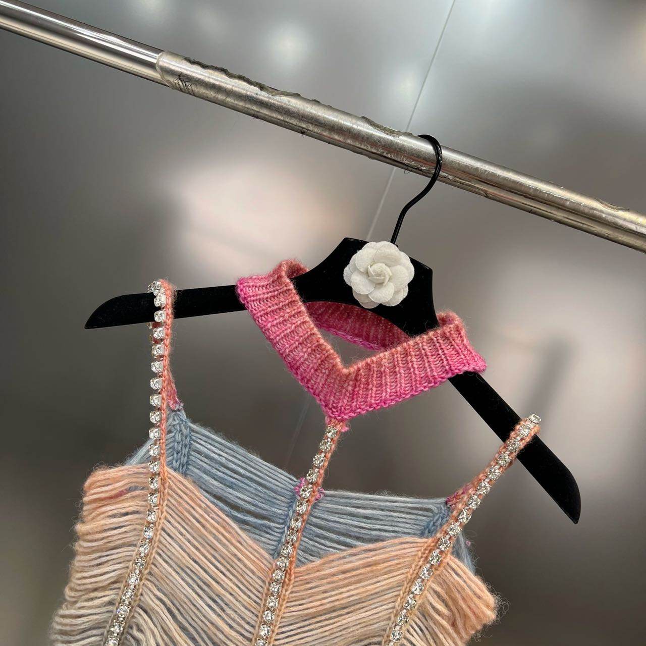 Hollow Out Woolen Woven Diamond Set - REBECATHELABEL