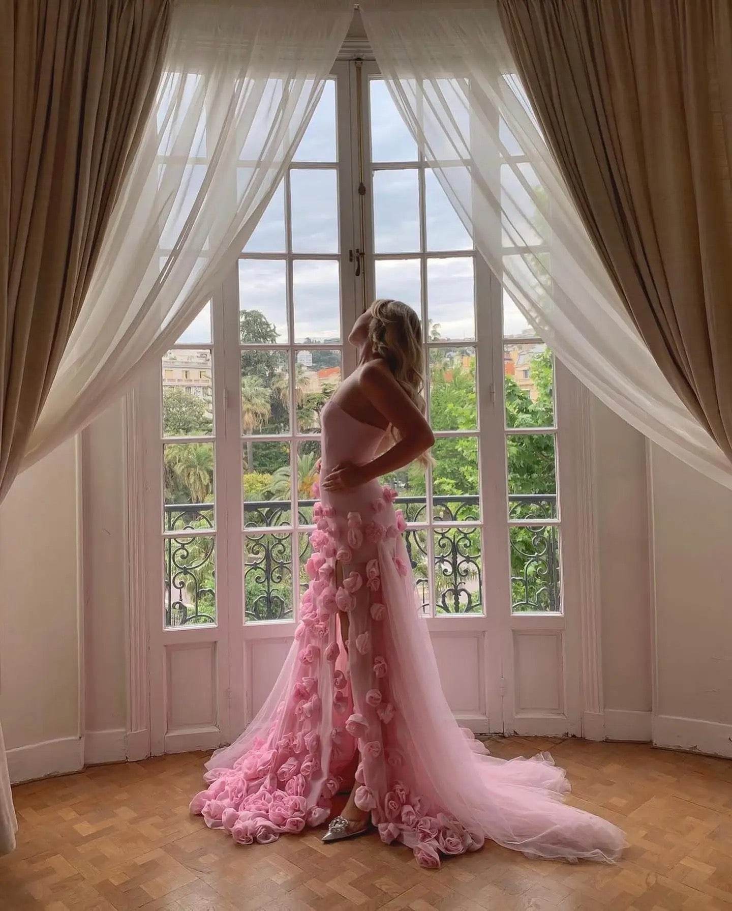 Exquisite Strapless Sheath Cocktail Homecoming Flowers Tulle Satin Evening Dress - REBECATHELABEL