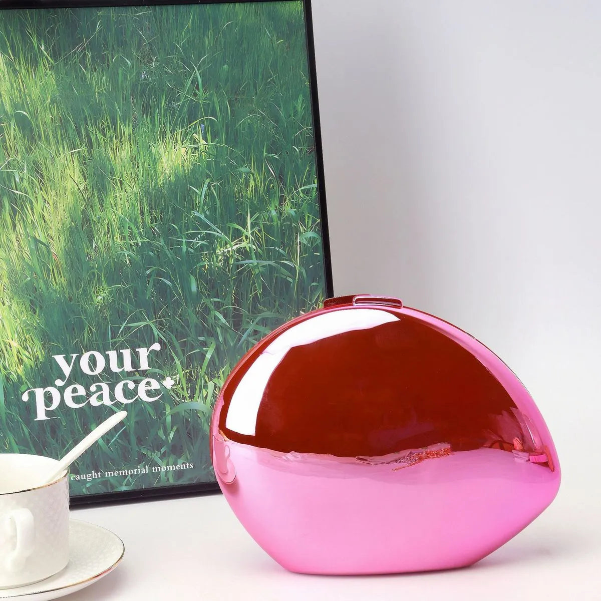 Acrylic Shell Dinner Bag