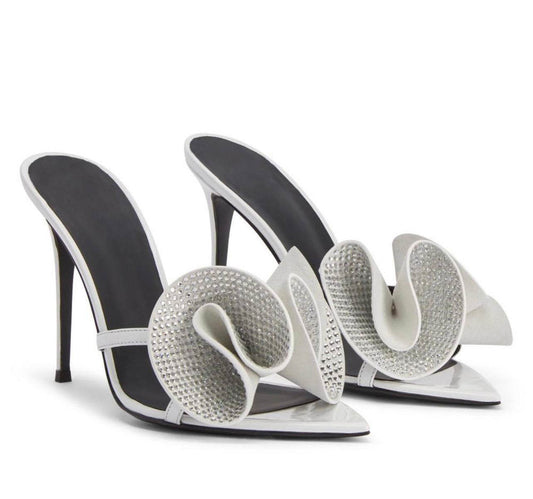 Flower Crystal Sandals - REBECATHELABEL