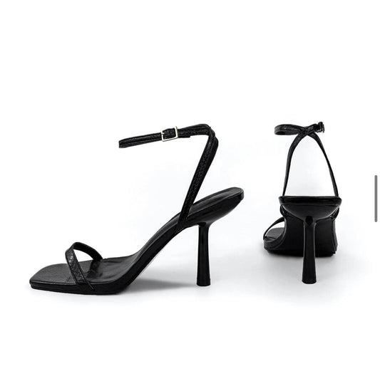 Squared Toe Buckled Slingbacks Pumps - REBECATHELABEL