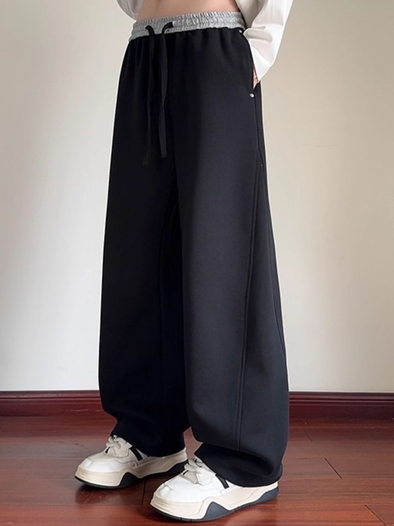 aefc5268-4ded-4cb5-9775-026a961d4d23-Max