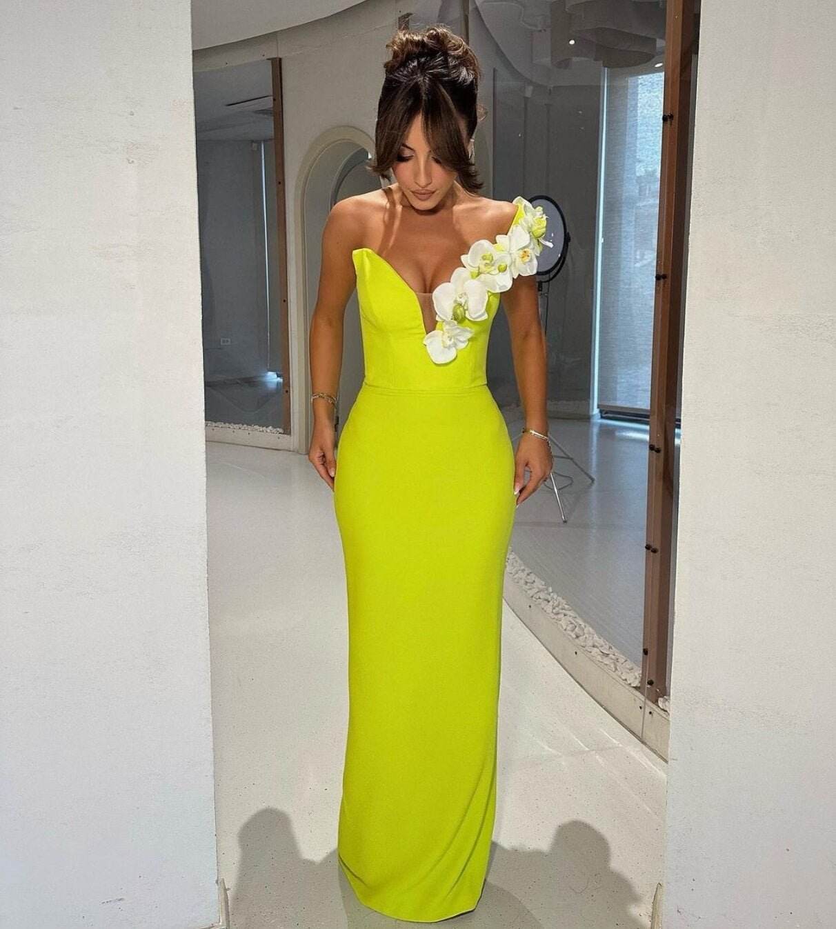 Alia flower bandage dress - REBECATHELABEL