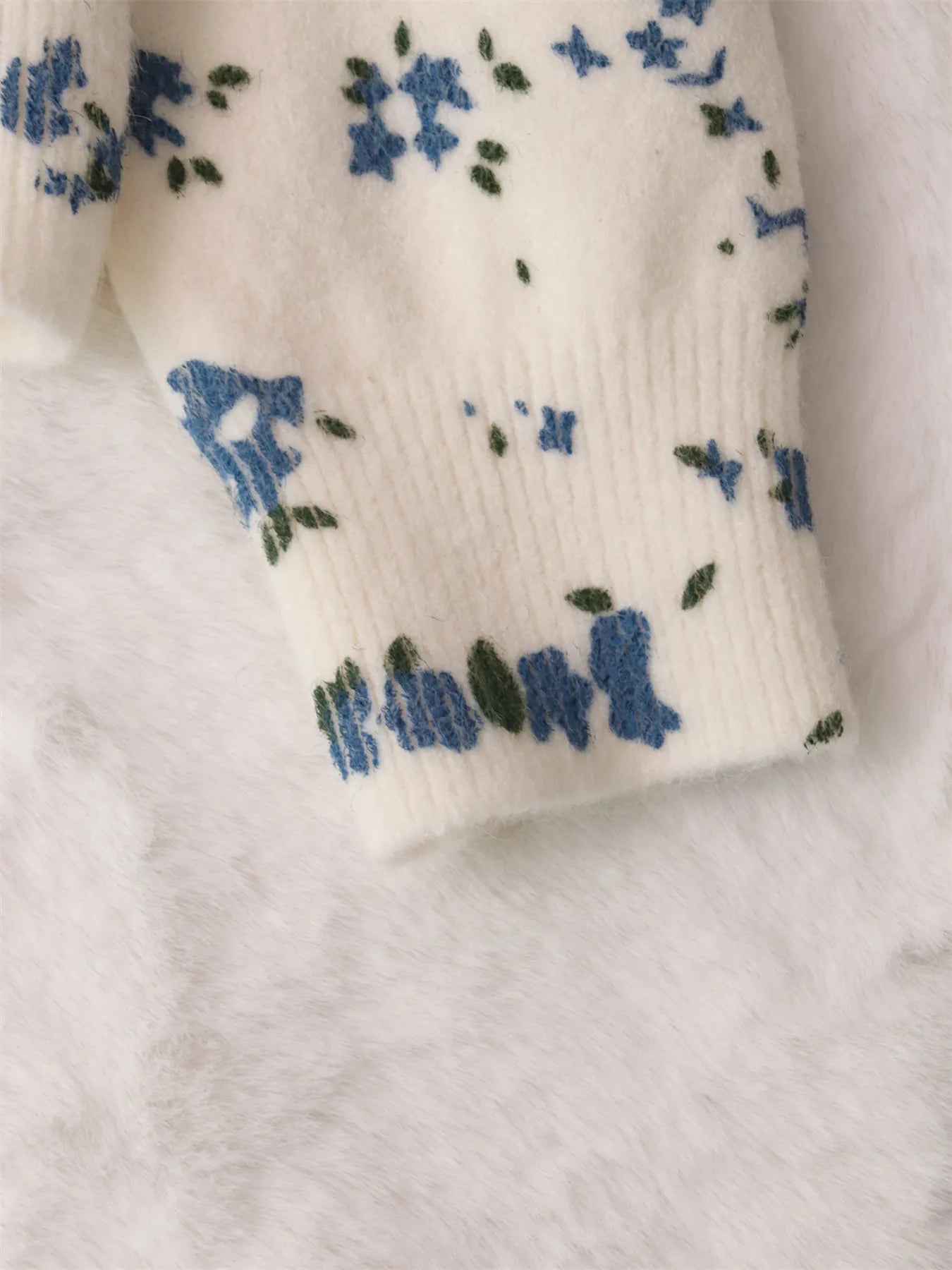 b319691f09c44ab1be7627a9f8ce910e-Max-Origin