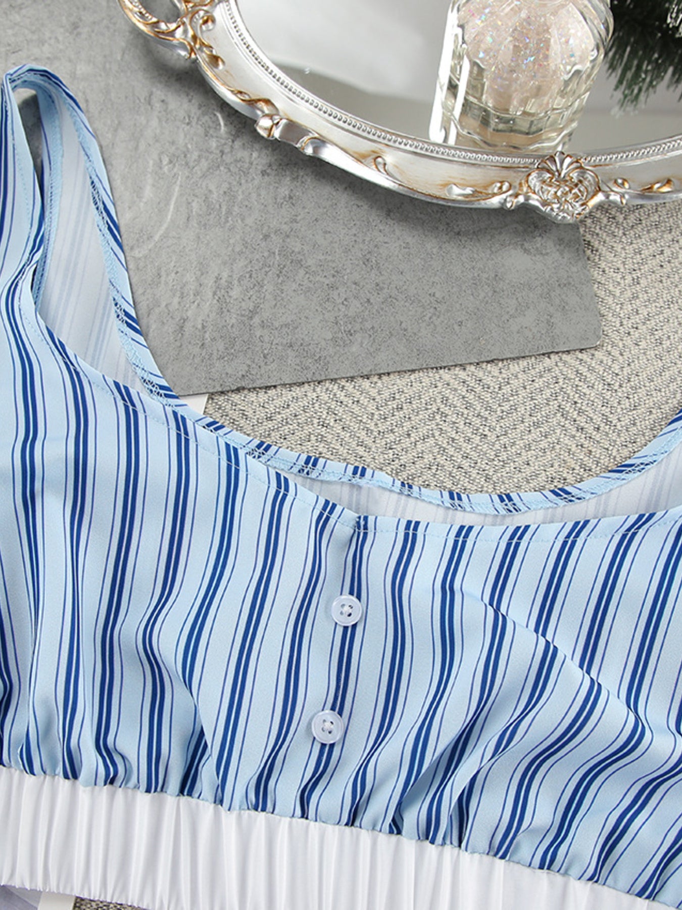 cd8eaa16e0564506953334b3b292d4c2-Max