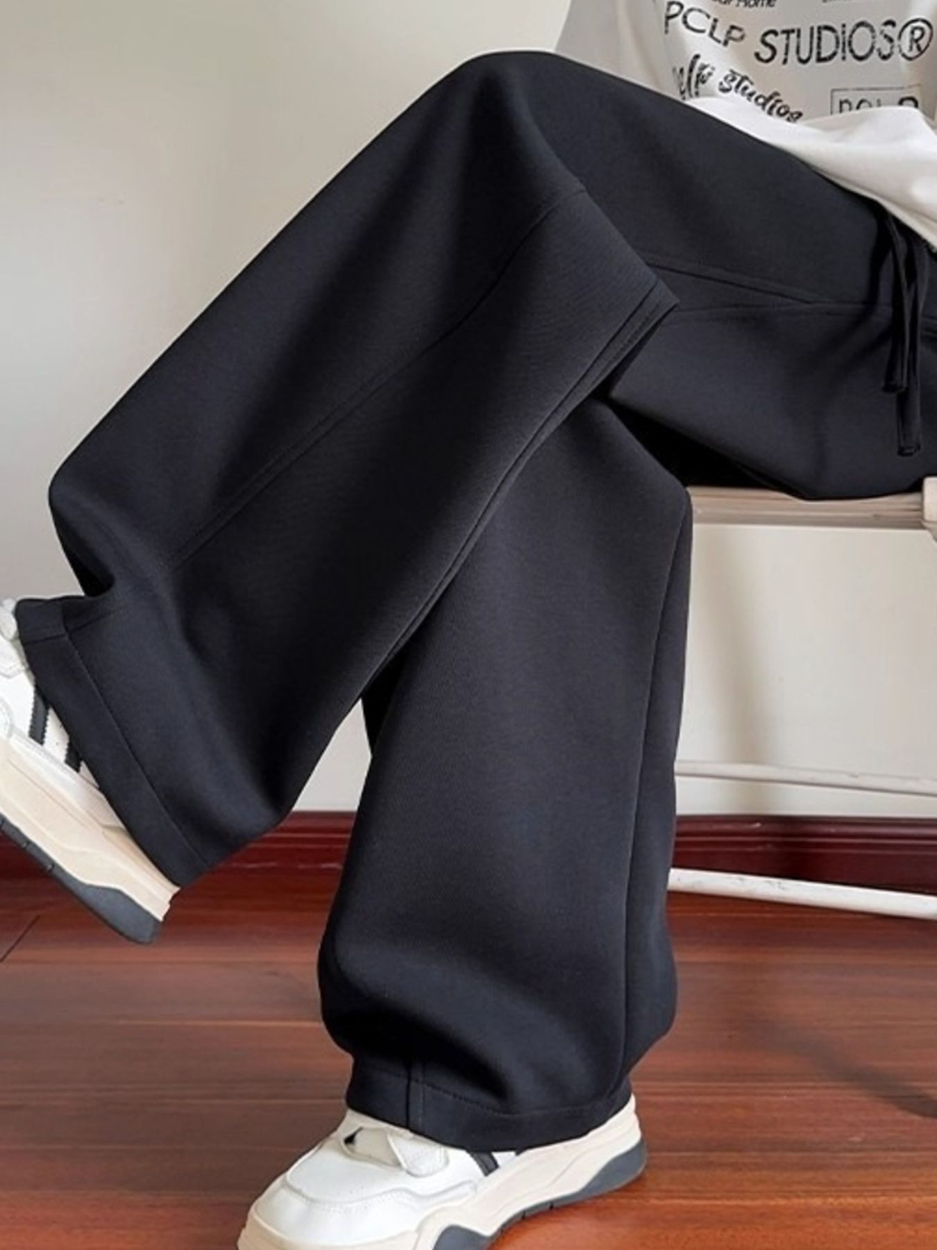 ce7cbd49-f326-4290-afb5-300dc7eea112-Max