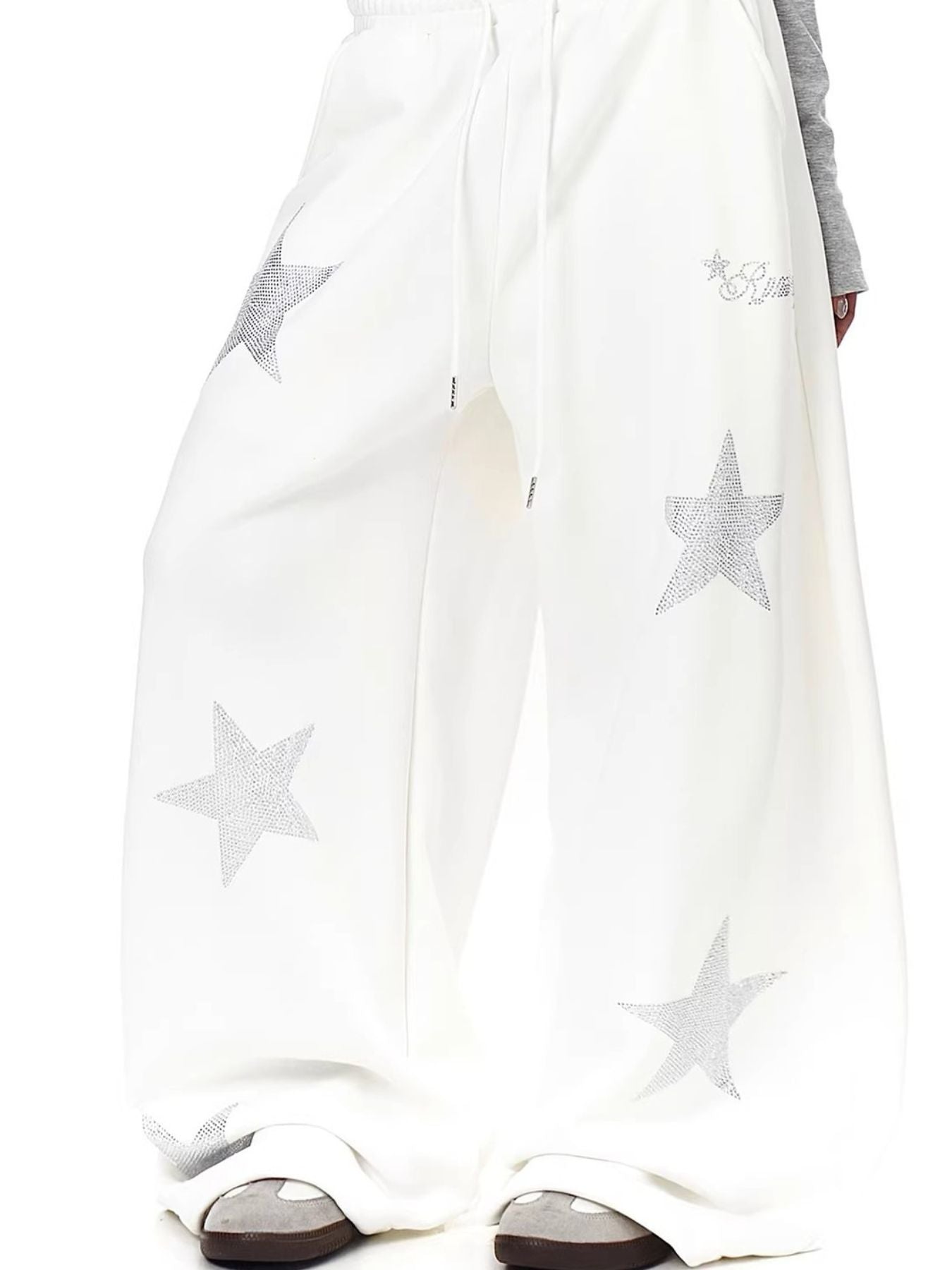 f1c2e054-b338-425b-8ef4-e375f40a2e9a-Max