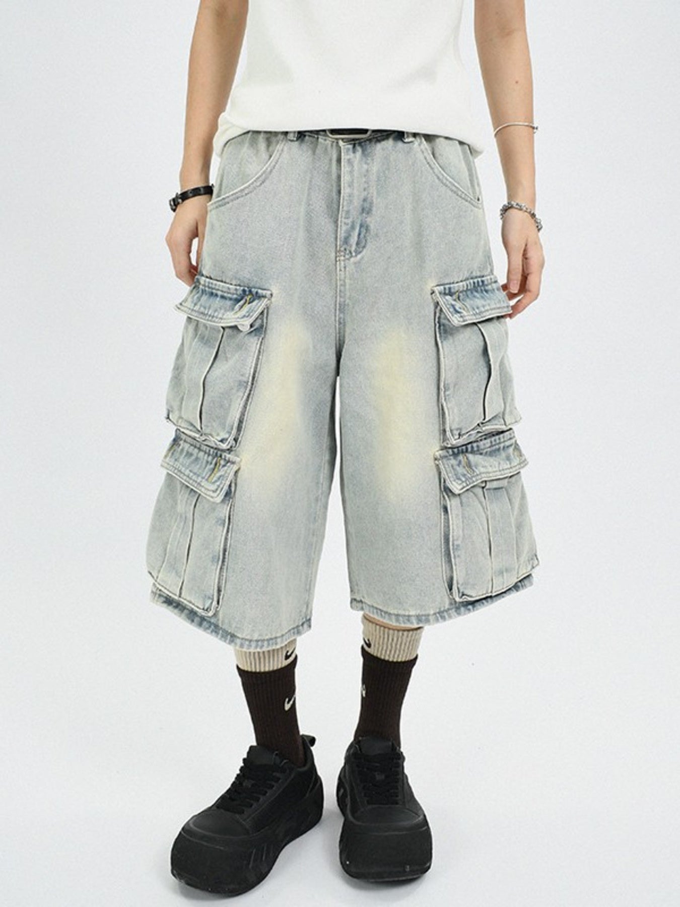 fca38b0c3f1a4fd6890d93d9c71289a4-Max