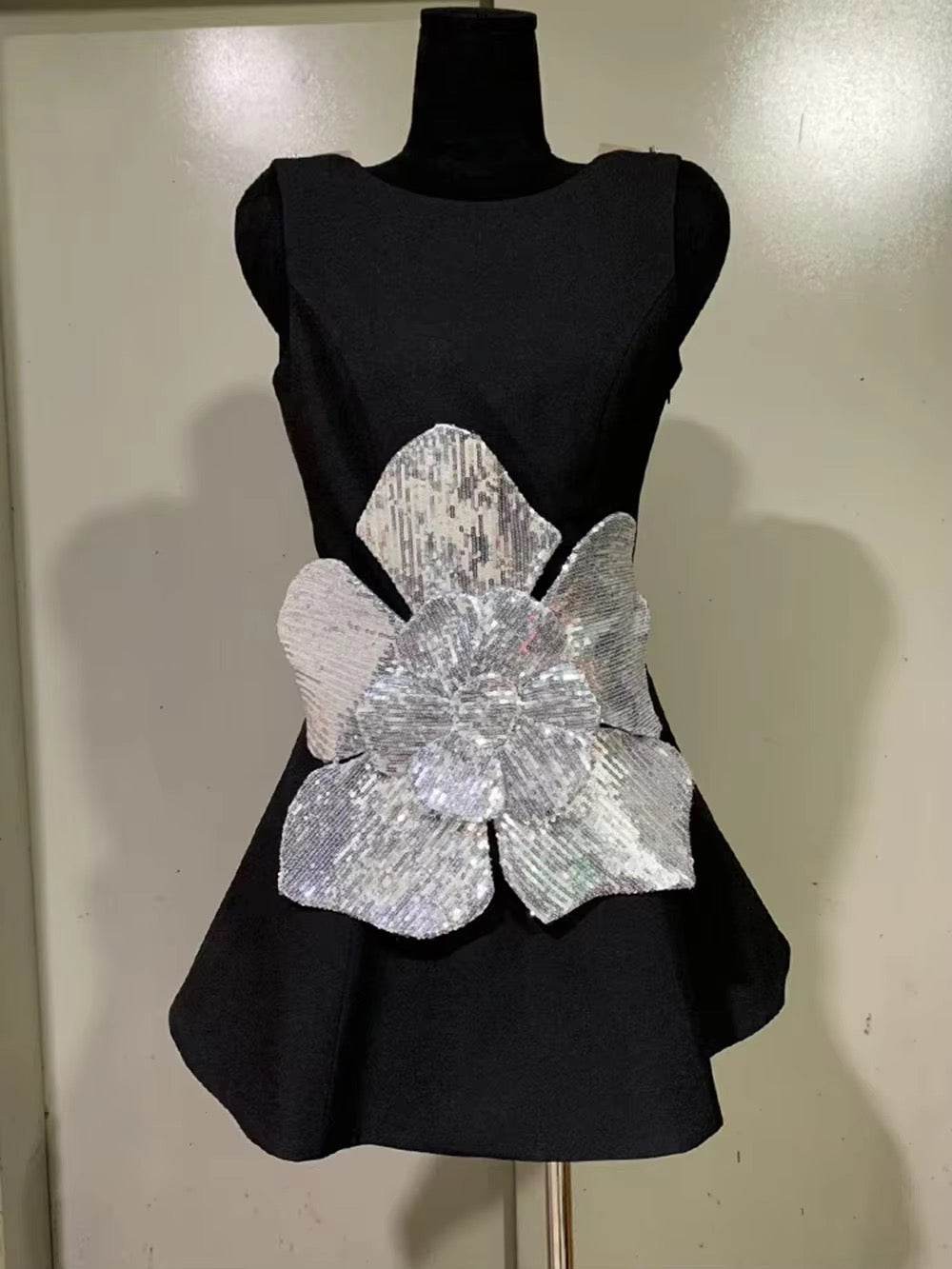 Spliced Flower Sequins Diamond Sexy Dress - REBECATHELABEL