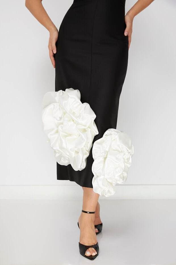 V-neck Flower Decal Medium Length Bandage Dress - REBECATHELABEL